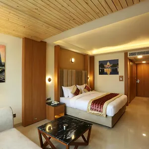 Omega - Central, Sec 45 4*, Gurgaon India
