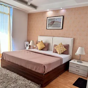 Flock I Golf Course Road Near Dlf Phase 1 Metro Station I Gurugram 3*, Gurgaon India